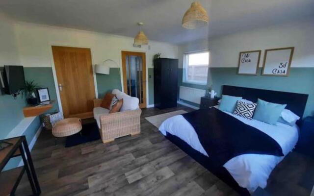 The Cwtch,Self Contained Coastal Annex Freshwater