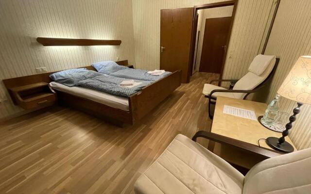 Beny Hotel Restaurant