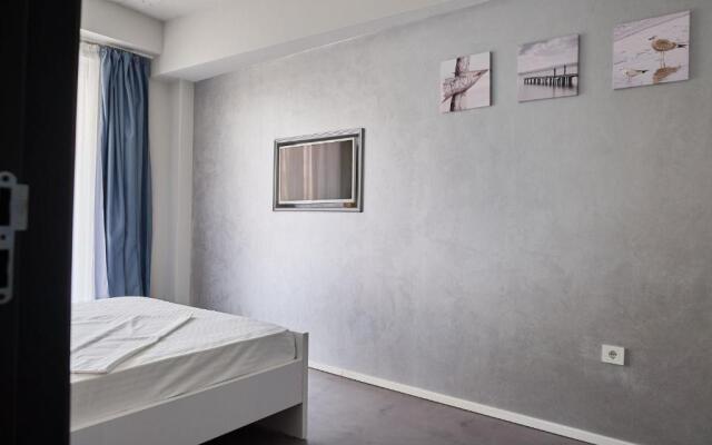 Relax Inn 1 BR Apartment North Mamaia