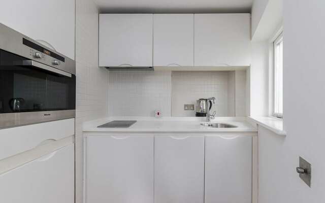 Charming Studio Next to Harrod's