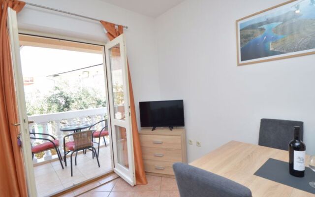 Apartment Mladen Paros 31201