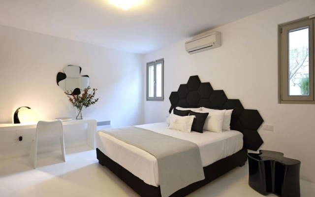 Villa Dafni 4BD with Pool in Kalafatis