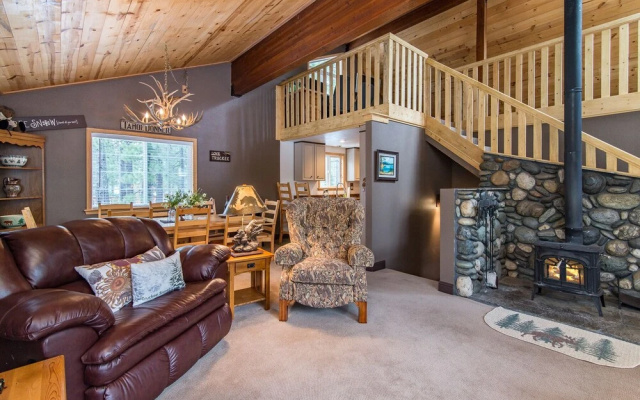 Tahoe Donner House by RedAwning