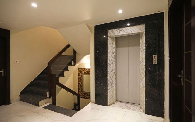 OYO 10277 Hotel Delux Golden