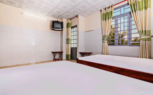 Oyo 677 Ngoc Ly Motel