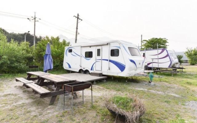 Gapyeong Unak Holiday Caravan Park