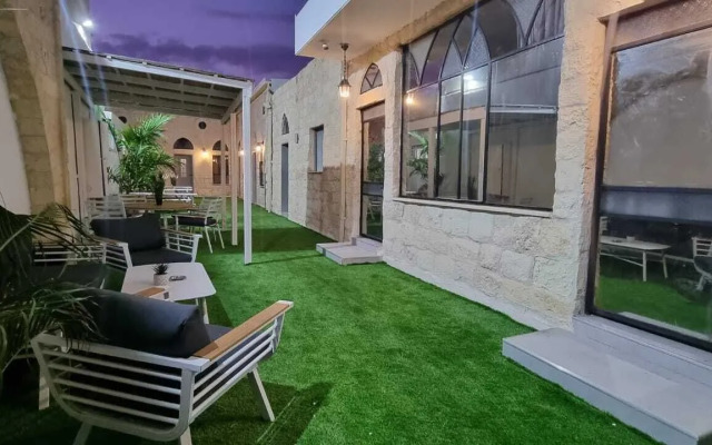 La Finca Boutique Suites - Old City