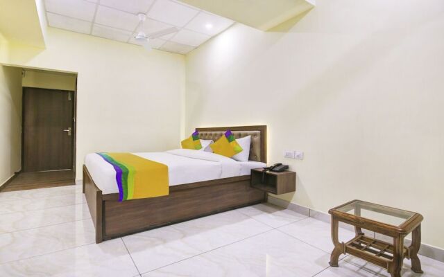 Itsy Hotels Oasis Inn