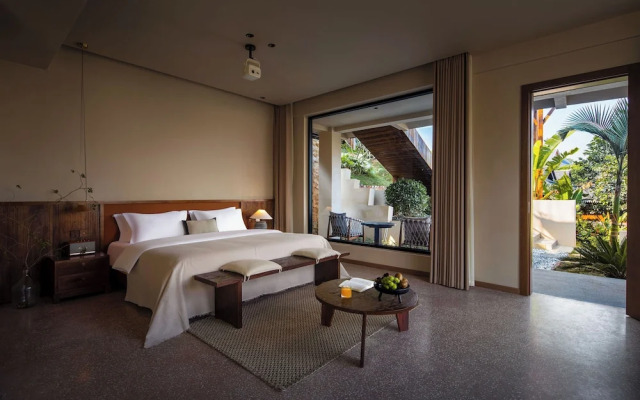 Xishuangbanna Jinghong Hidden in Nature