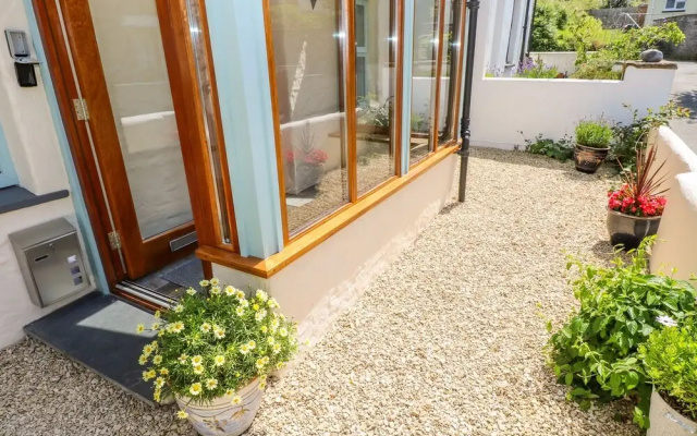 Sea Pickle Cottage