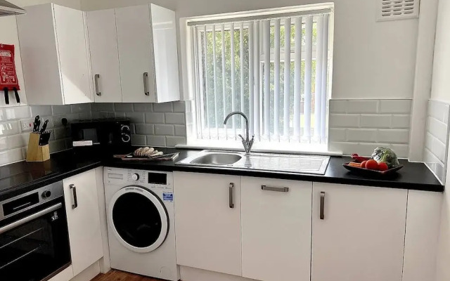 Lambourne - Leicester