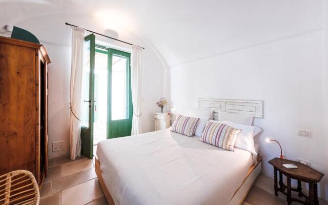 HelloApulia Trulli Li Cridd