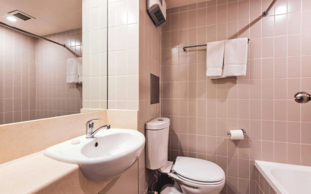 Lantern 1 Bedroom Loft with car space and Majestic View