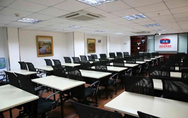 Hanting Hotel Shenzhen Huaqiang North Subway Station