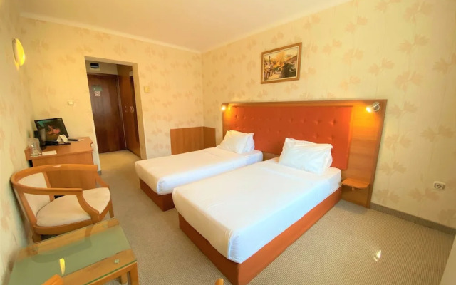 Light Hotel