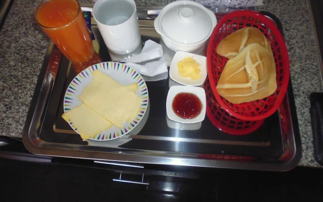 Hostal Encantos AQP