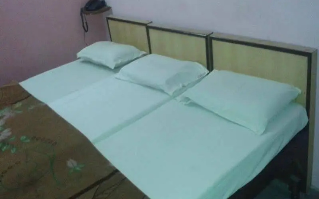 Hotel Sagar – Guest Rooms – Agra