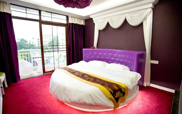 Wei Yi Theme Hotel