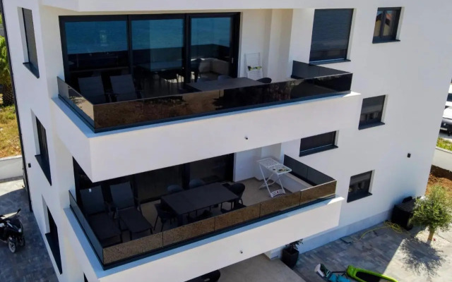 Dinary Apartman