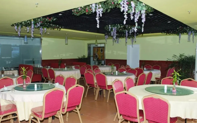 如家酒店(深圳南山服装城南油地铁站店)