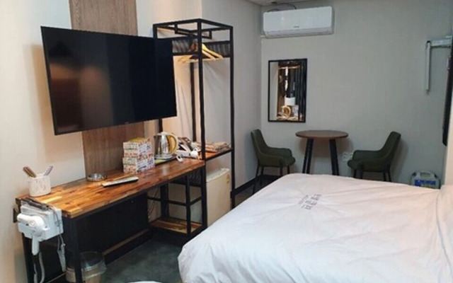 Hotel Cube