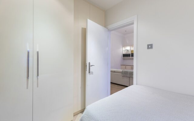 Chic 2BR apt in Kensington, Near Holland Park
