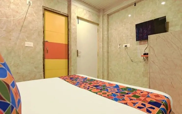 Fabhotel Comfort Inn