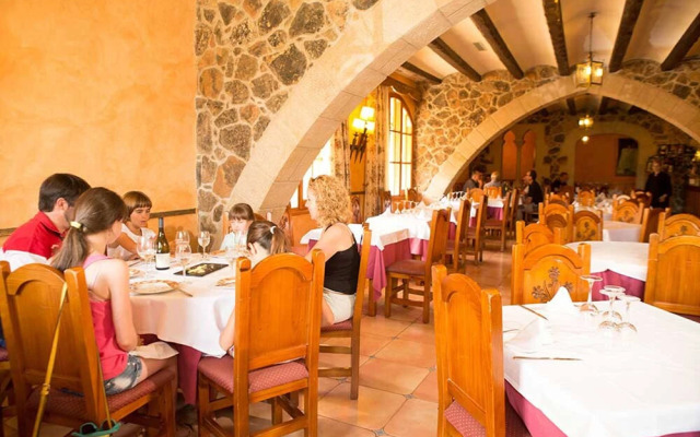 Hotel Miralles