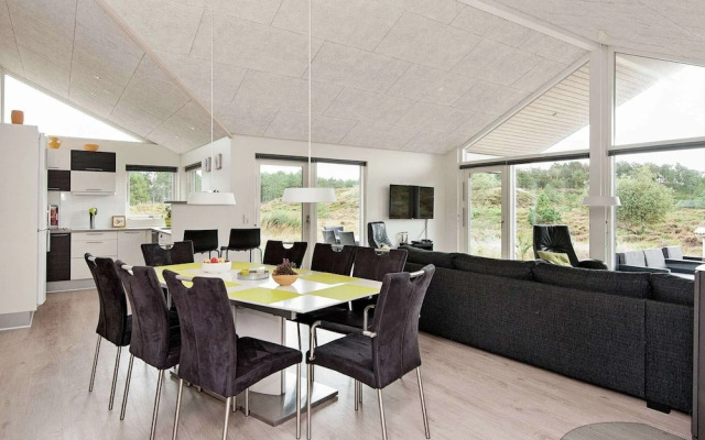 Scenic Holiday Home in Rømø with Hot Tub & Sauna