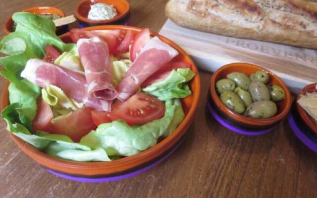 Bed and breakfast Hierboven