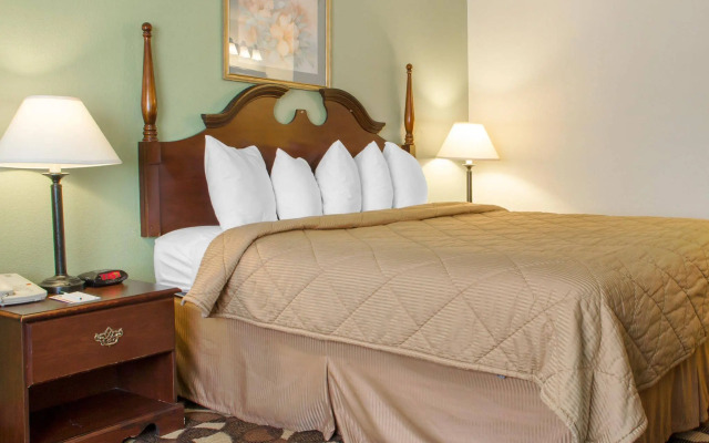 Quality Inn Broken Arrow - Tulsa