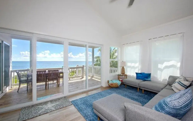 Lavender Beach House 2 Bedroom Home