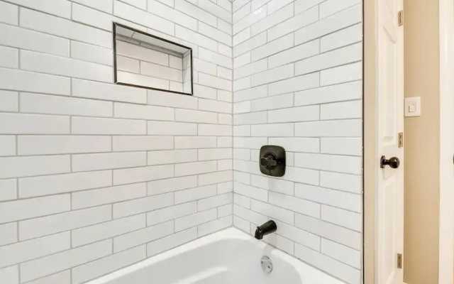 Modern Atlanta Vacation Rental Near Downtown!