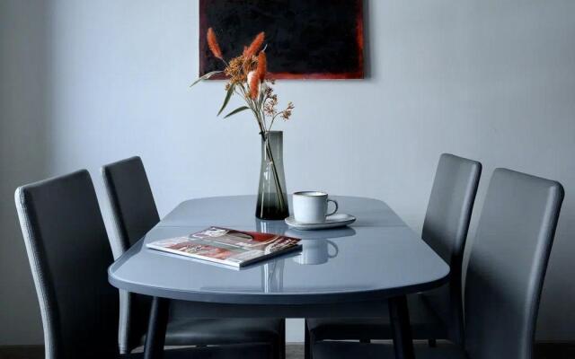 2ROOMS (2РУМС) на улице Максима Горького