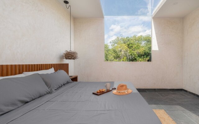 Twelve O’Clock Luxury Villas