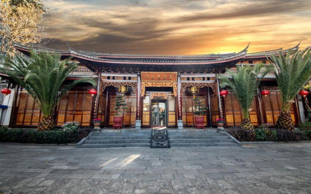 Lijiang Golden Path Hospitality