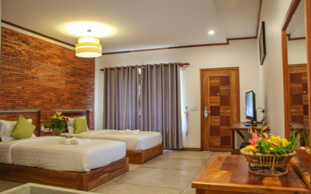 Rain Sey Angkor Art and Home