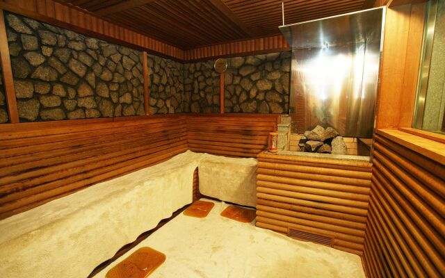 Hotel Hyundai by Lahan Ulsan