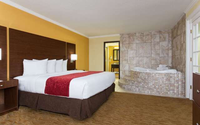 Ramada by Wyndham Tampa Westshore Airport South