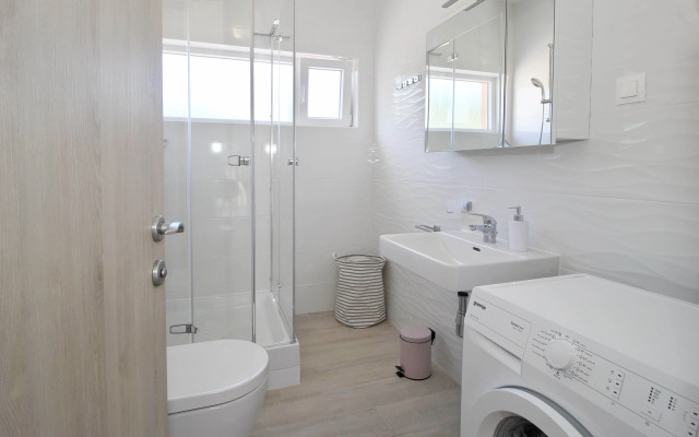 Bacan Family Apartments