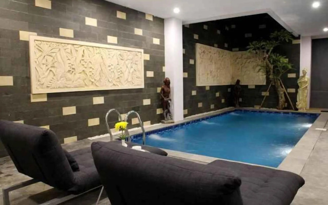 Picasso Inn
