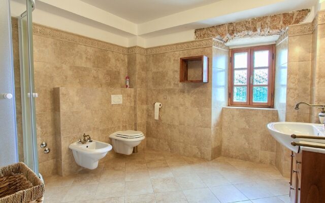 Attractive Villa in Kras with Swimming Pool