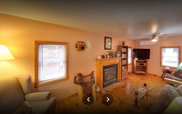 Dewar's Inn on the River