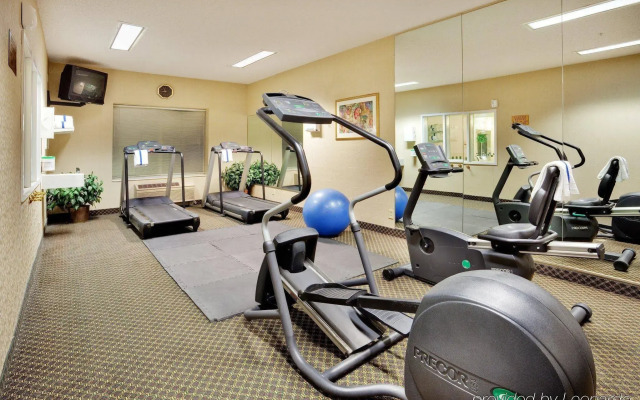 Holiday Inn Express Rochester NE- Irondequoit by IHG