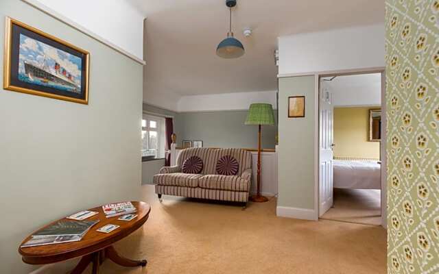 Chestnut Grove Bed And Breakfast
