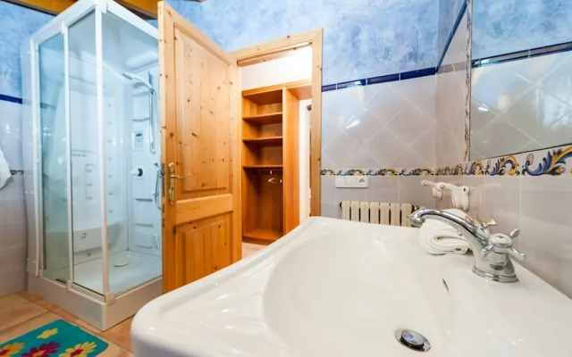 Can Rovey in Inca With 4 Bedrooms and 4 Bathrooms
