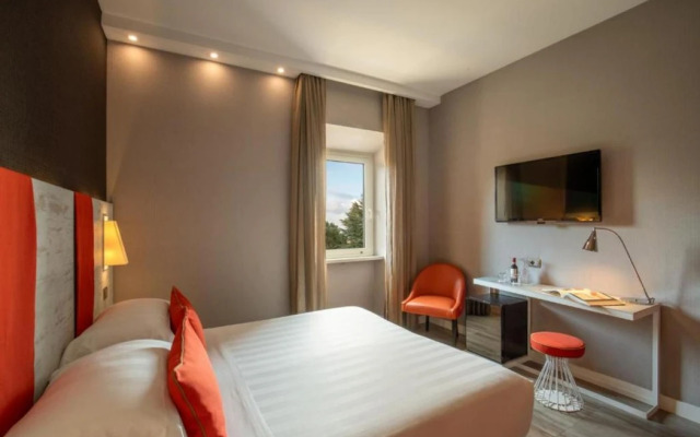 The Guardian Hotel