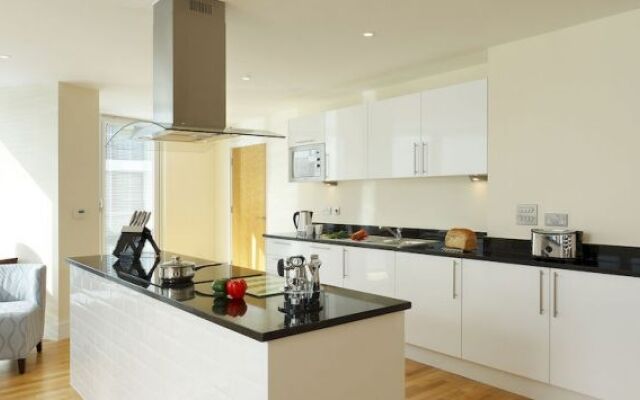 SACO London Canary Wharf