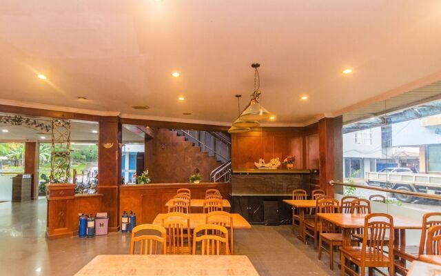 Holly Sentosa Hotel by OYO Rooms