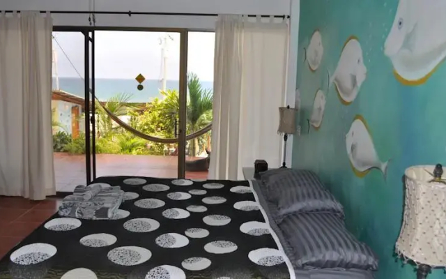 Donkey Den Guesthouse